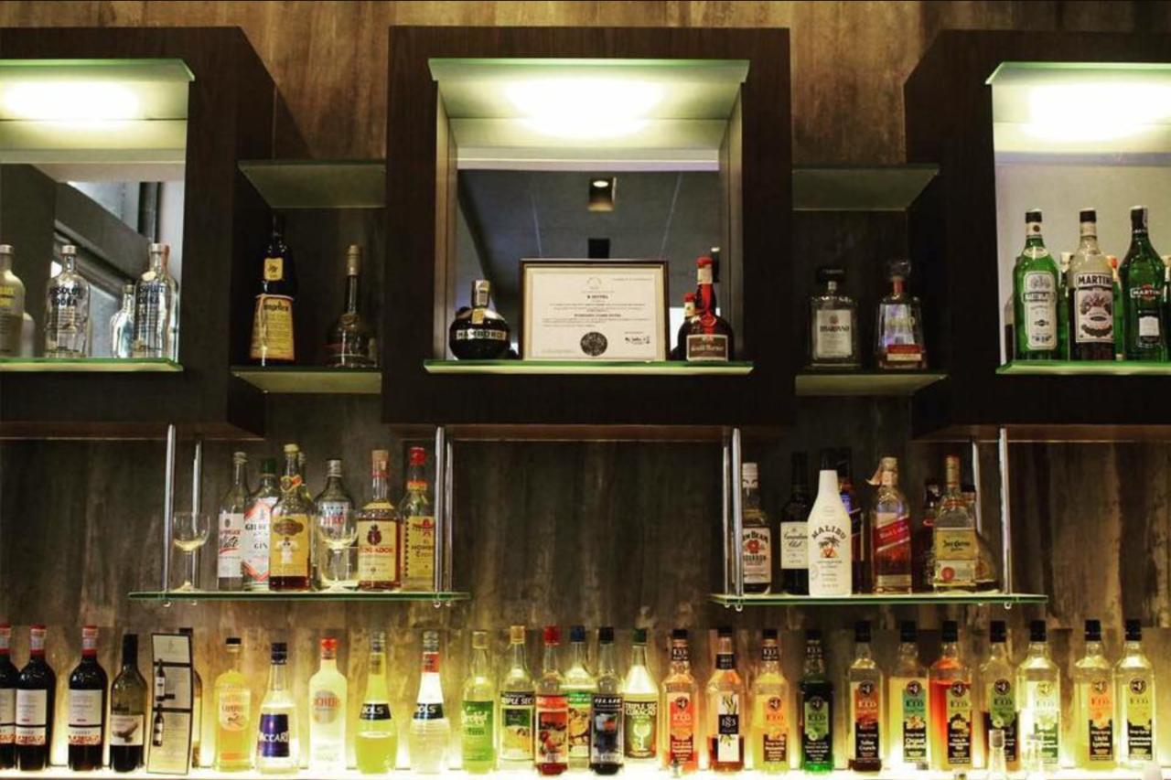 The B Hotel Alabang Muntinlupa City Eksteriør billede