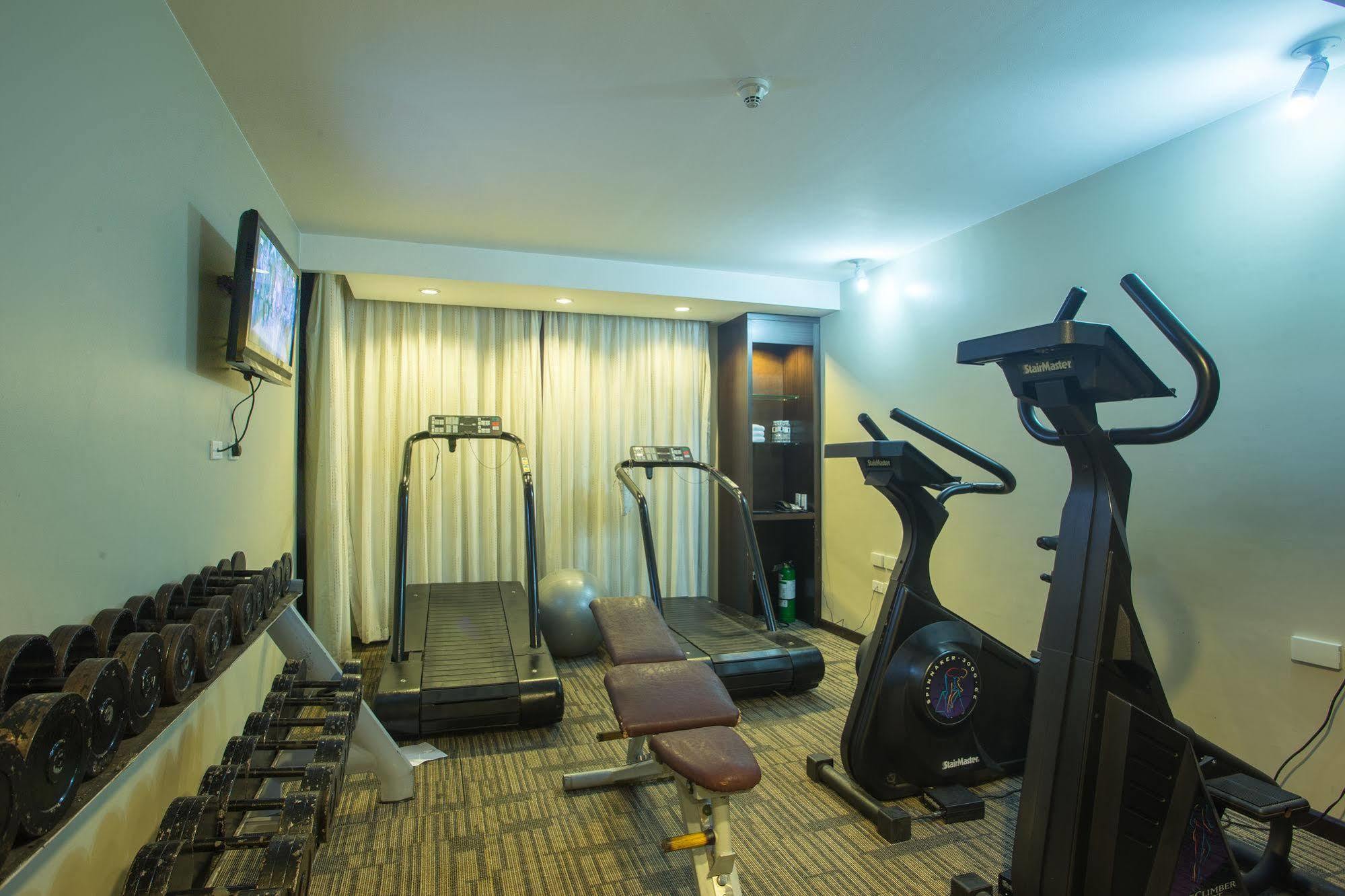 The B Hotel Alabang Muntinlupa City Eksteriør billede
