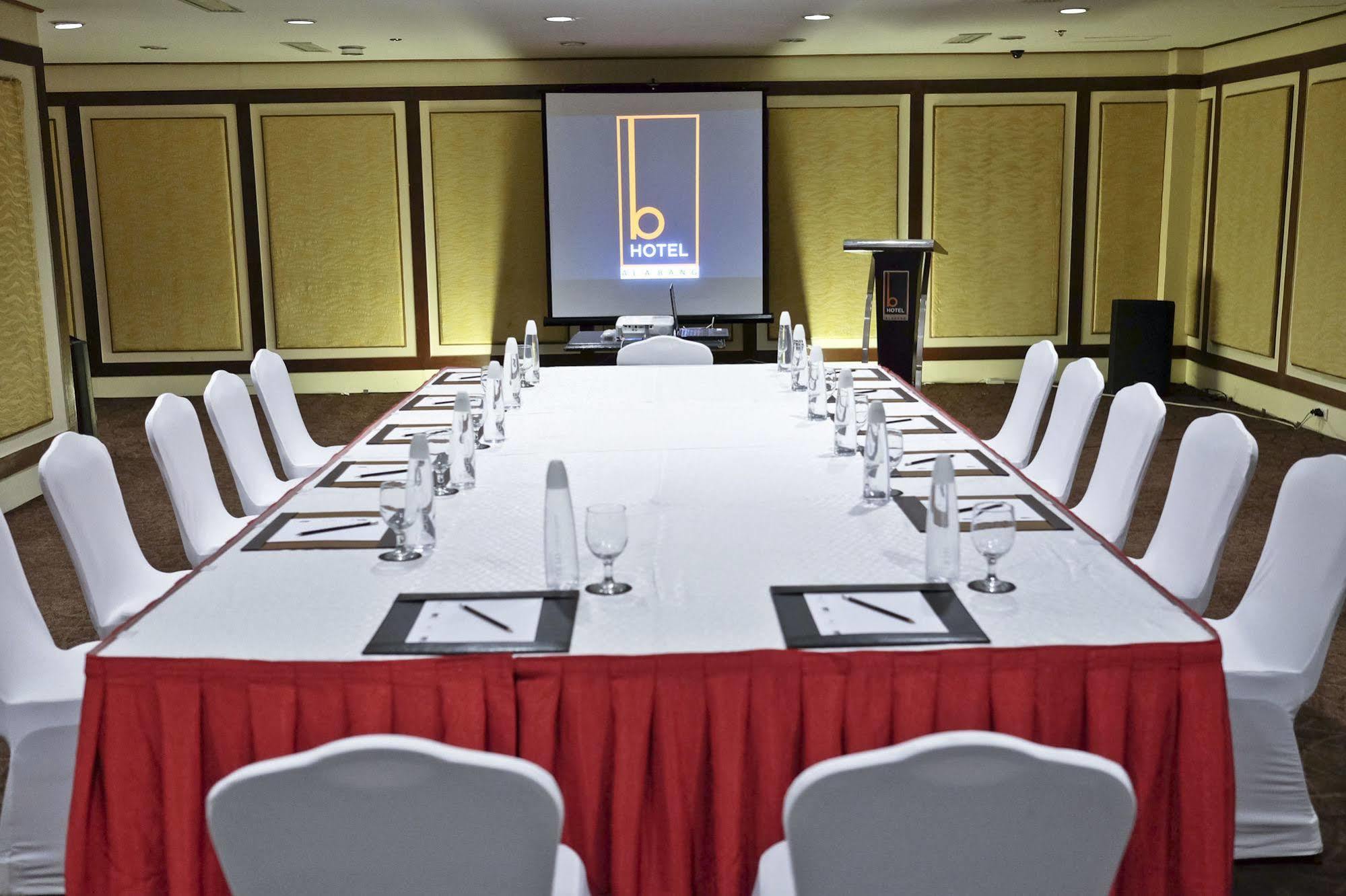 The B Hotel Alabang Muntinlupa City Eksteriør billede